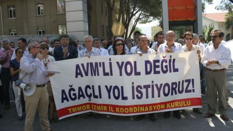 'AVM’li değil Ağaçlı Yol istiyoruz'