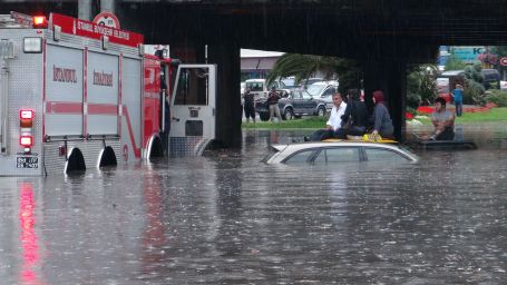 İstanbul'un göbeğinde 'Survivor'