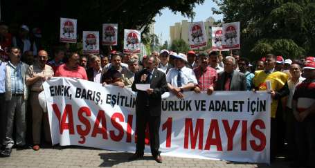 Adana'da 1 Mayıs çalışmaları sürüyor