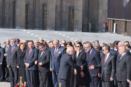 Anıtkabir'de 23 Nisan töreni düzenlendi