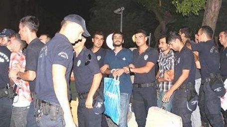 Hatay'da 13 kişi tutuklandı