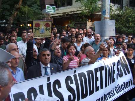 Polis kurşunuyla ölüm protesto edildi