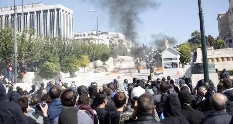 Yunanistan'da sadece polis ‘çalıştı’