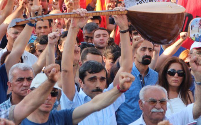 Ankara\'dan 2 Temmuz mesajı: \'AKP mezhepçiliği yaygınlaştırıyor\'