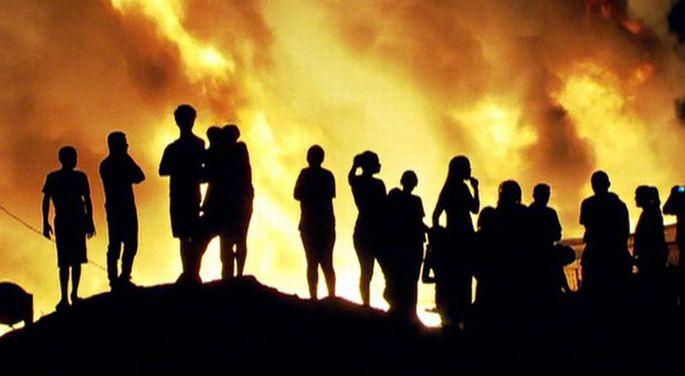 Brezilya\'da yangın: 600 gecekondu kül oldu