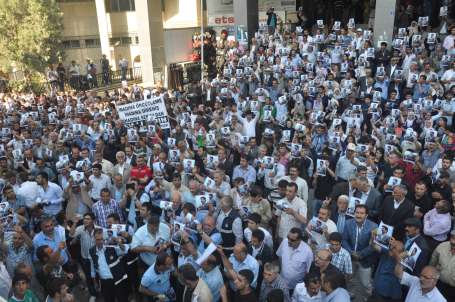 Van halkı iradesine sahip çıkıyor