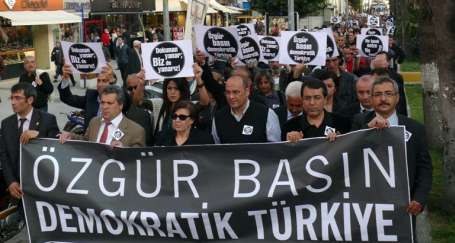 Uluslararası basın örgütlerinden destek