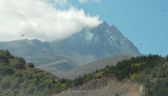 Erciyes\'e kar yağdı