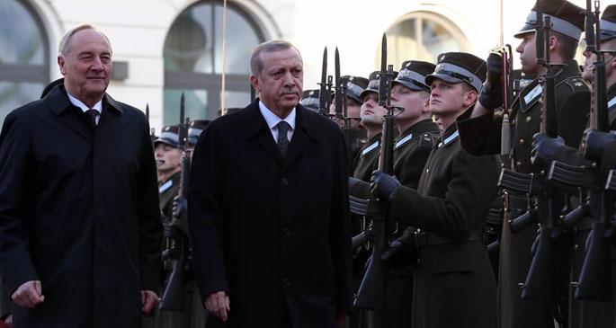 Erdoğan: Kobanê\'ye yardım Türkiye\'ye rağmen yapılmıştır