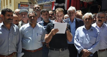 Siirtliler Sadak’ın görevden alınmasını protesto etti