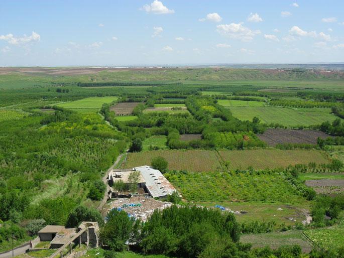 Hevsel’de her bahçenin  bir adı, bir tarihi vardır