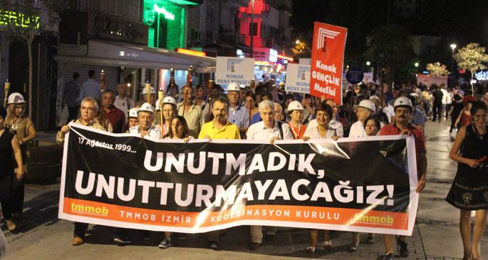 İzmir’de mühendisler 17 Ağustos için yürüdü 