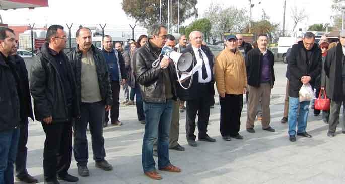 Öğretmene şiddet protesto edildi