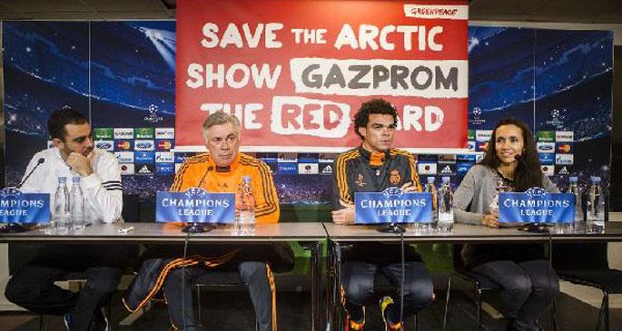 Şampiyonlar Ligi\'nde Gazprom protestosu