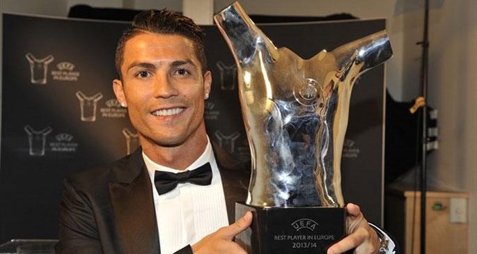 UEFA yılın futbolcusu ödülü Cristiano Ronaldo\'nun oldu