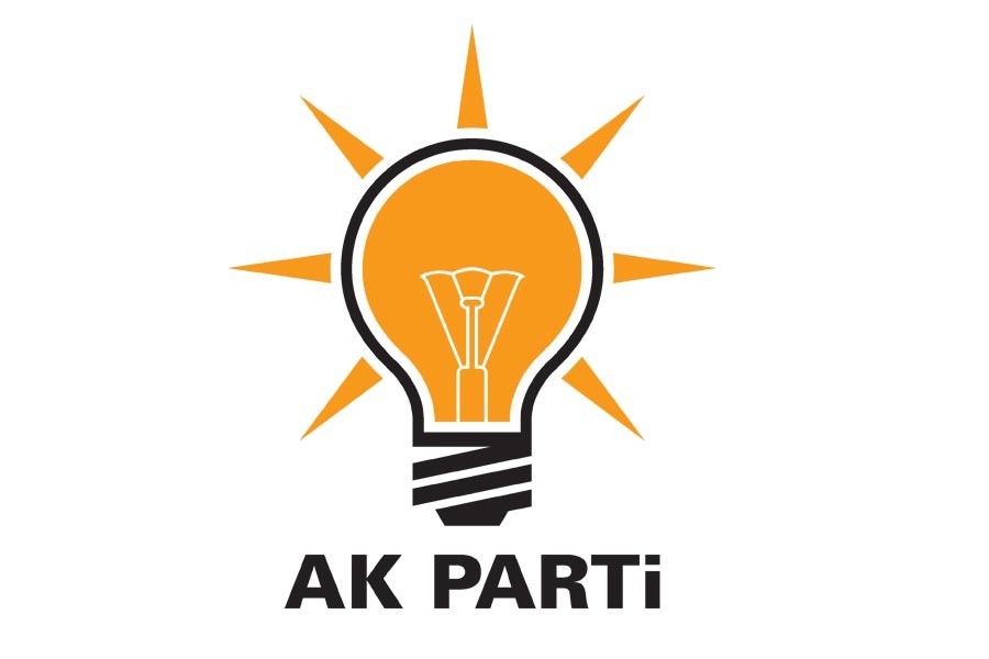 AKP'de dört il başkanı görevden alındı