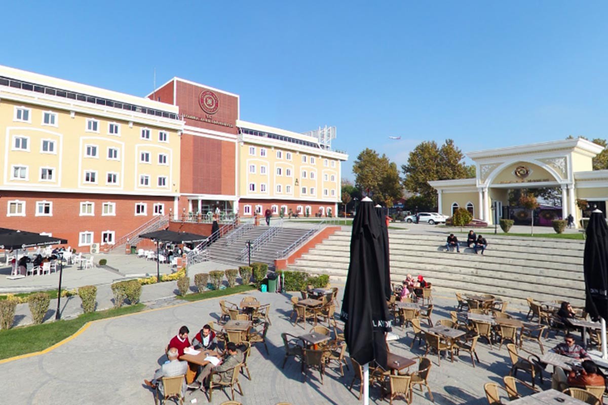İstanbul Aydın Üniversitesi'nde akademisyen kıyımı: 100'e yakın akademisyen işten çıkarıldı
