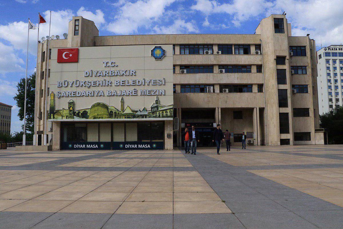 Kayyım dönemine dair rapor: 128 taşınmaz tahsis edildi, davaların çoğu belediyeler aleyhine sonuçlandı