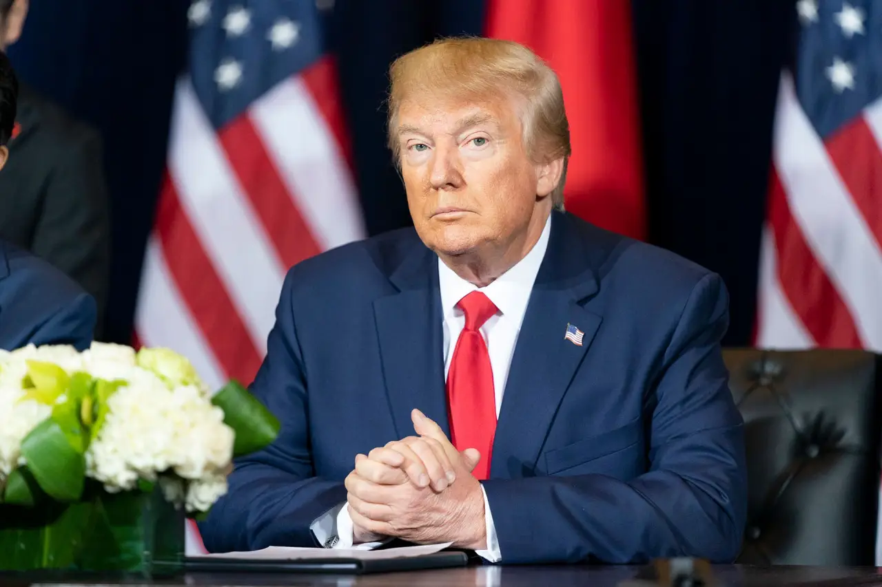 Trump: Oğlum düğün parasını Rus oligarka geri ödedi
