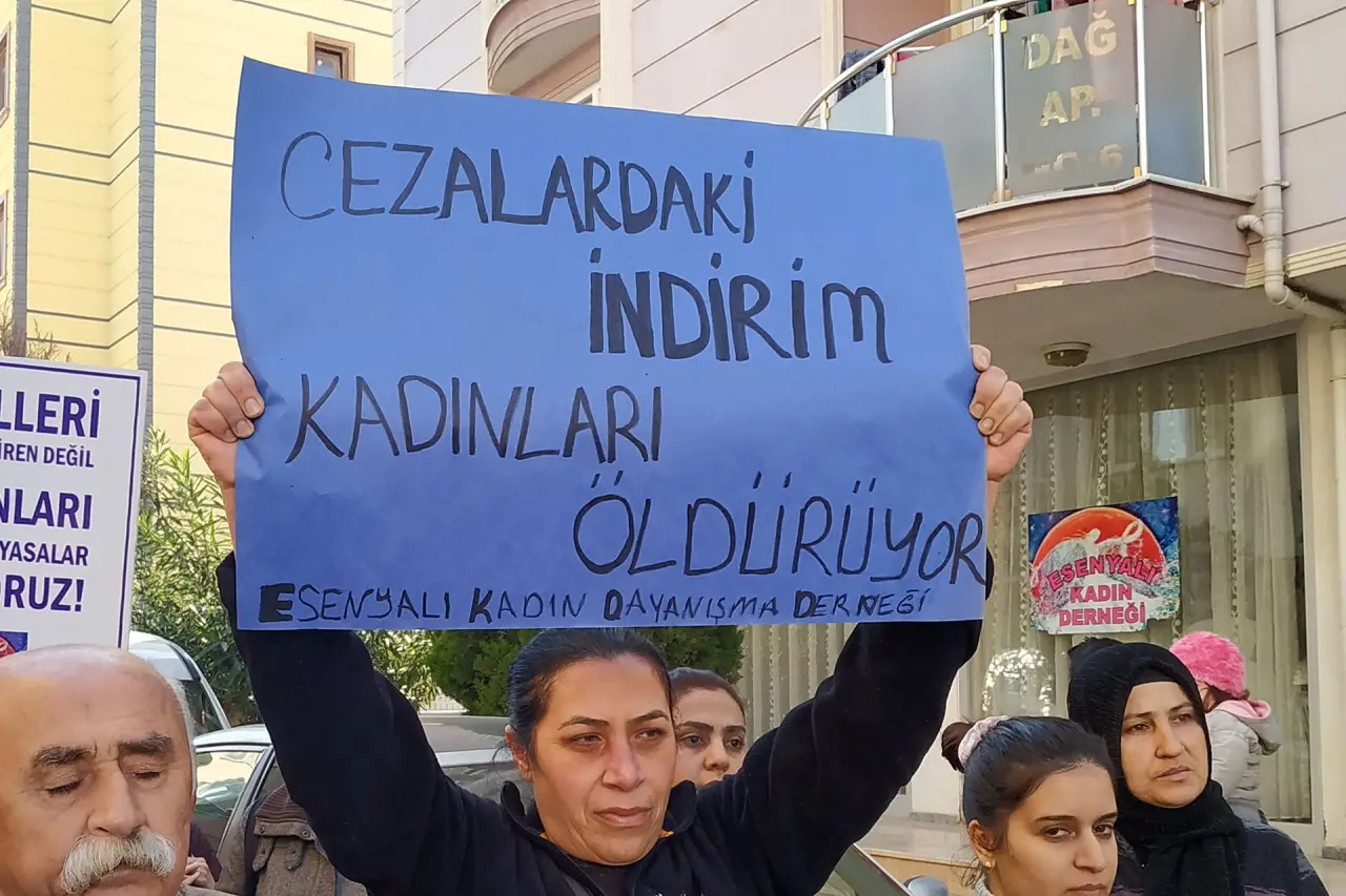 Tuğba Ekiz'i 13 bıçak darbesiyle katleden faile "iyi hal" indirimi