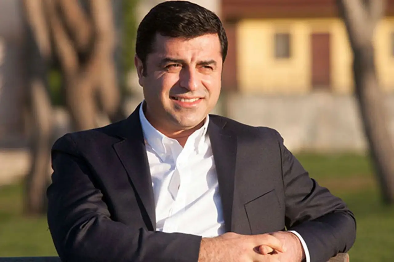 Selahattin Demirtaş: Unutmayın, sizi perişan eden Covid-19 değil, AKP-128’dir