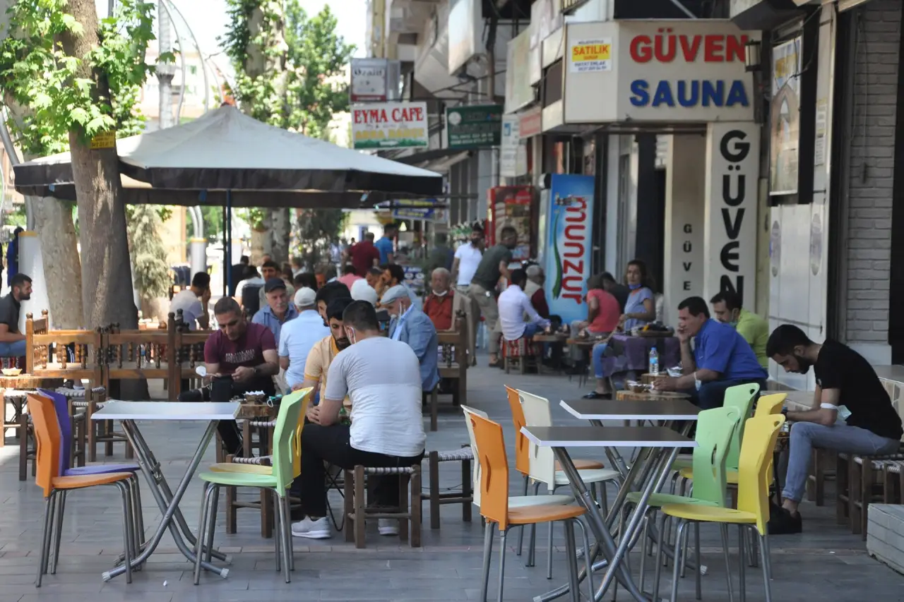 TBMM'ye yeni teklif: Esnaf borçlarına 60 ay faizsiz yapılandırma