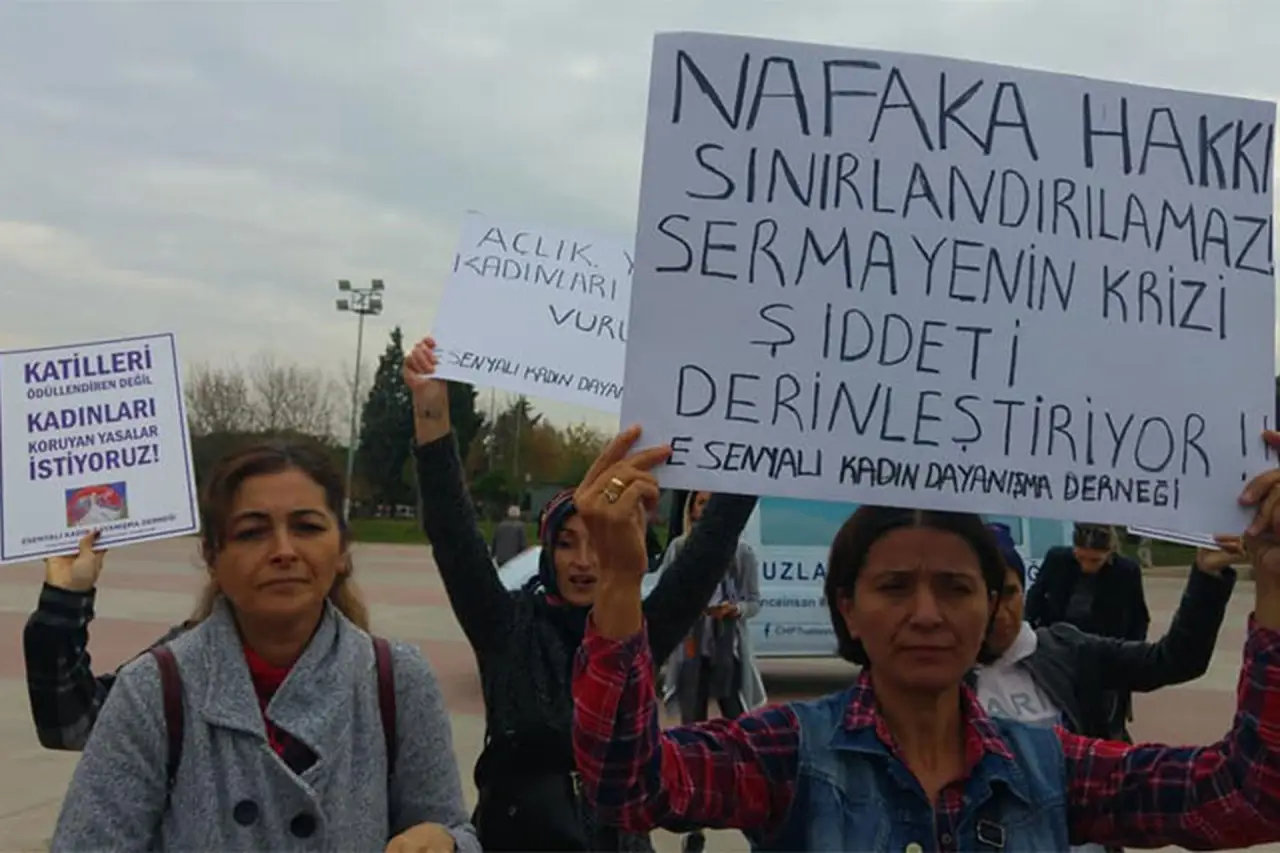'Süresiz nafaka' düzenlemesi AYM tarafından iptal edildi