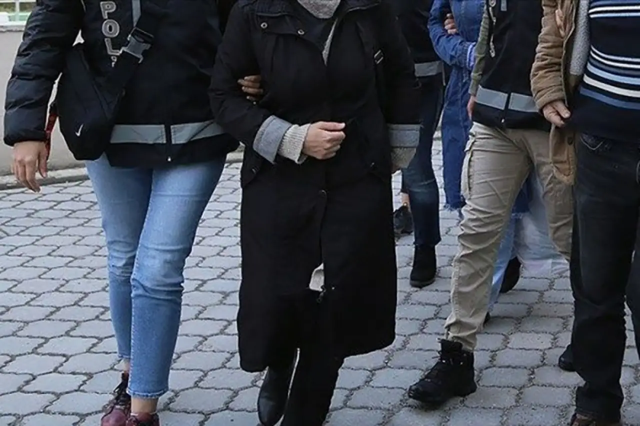 Kocaeli'de 'FETÖ'den 15 kişi gözaltına alındı