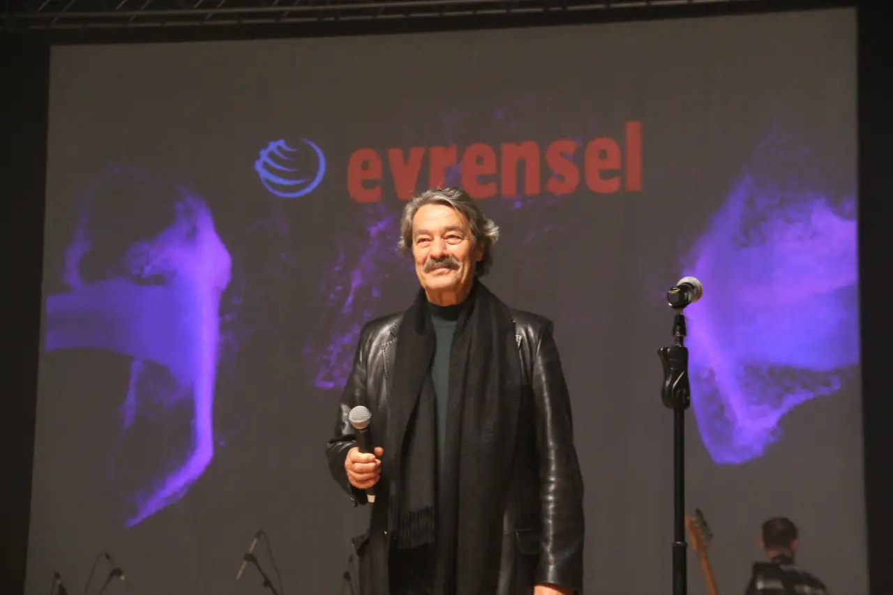 "O gazete Kadir İnanır’ın gazetesi"