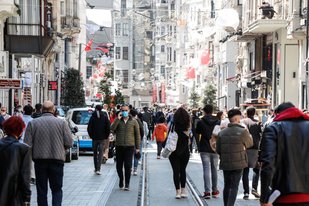 Şeriatçı saldırıya müdahale yok, protestoya yasak var: Beyoğlu'nda 1 Temmuz için tüm eylemlere yasak