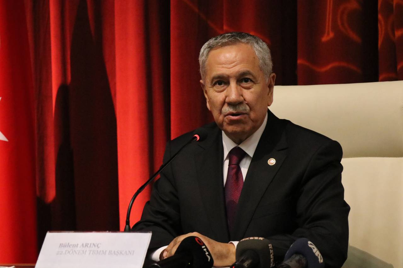 AKP'nin 25'inci yılında Bülent Arınç'tan eleştiriler: Sistemi düzeltin, liyakate önem verin