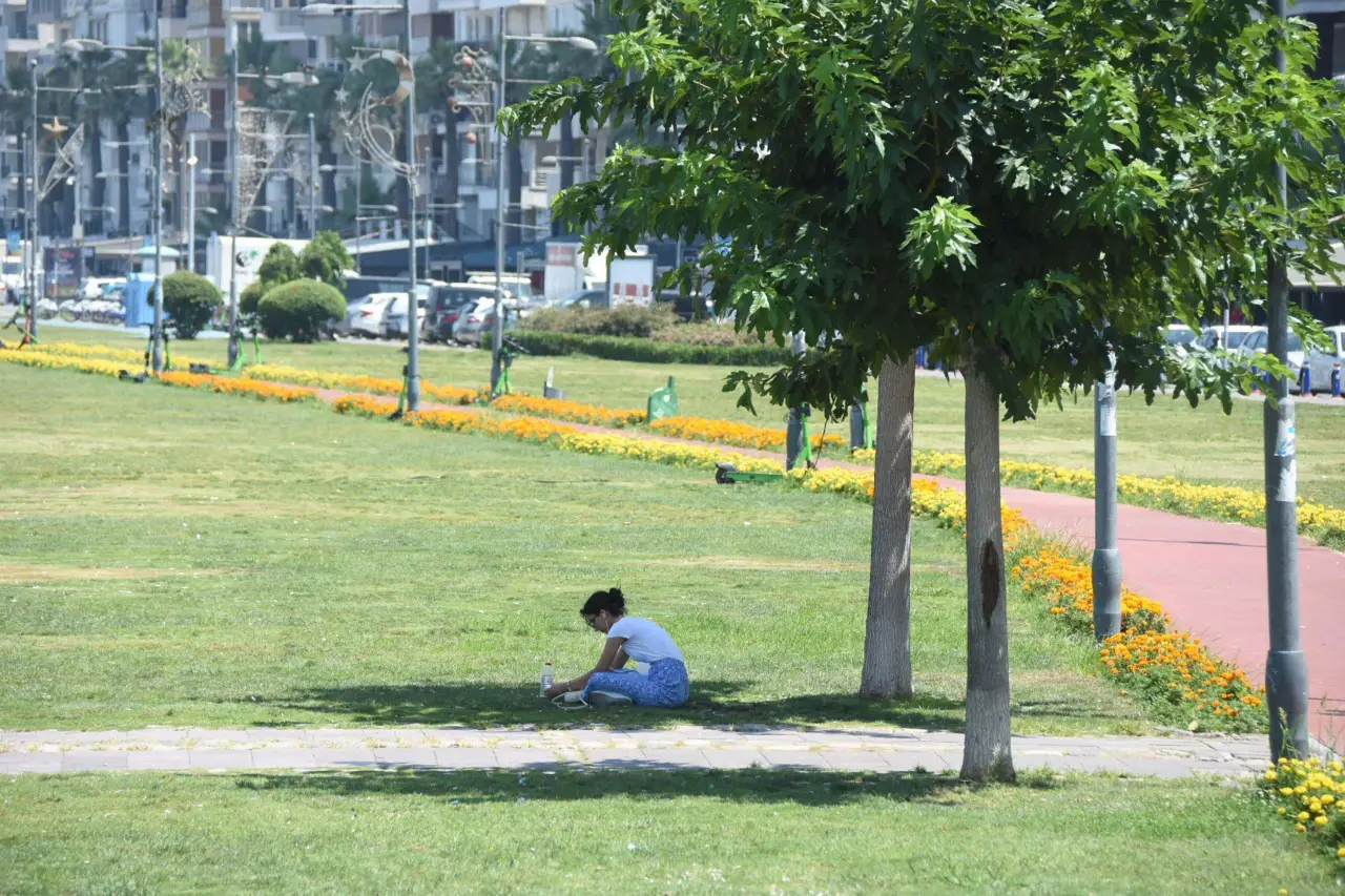 Meteoroloji nisan ayı verilerini açıkladı: En düşük sıcaklık Erzurum’da, en yüksek Kozan’da ölçüldü