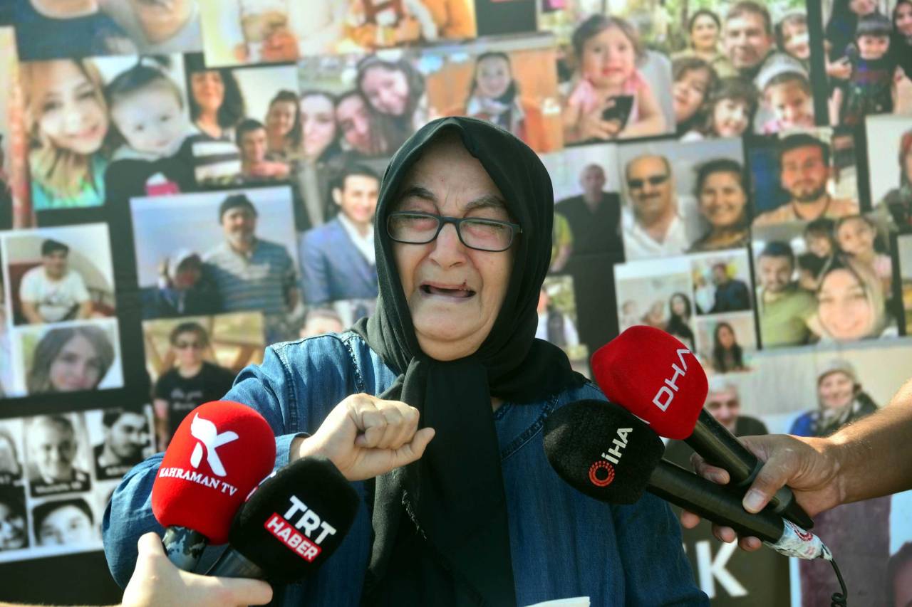 Ebrar Sitesi'nde ölenlerin yakınları: İmza atanlar, vicdanınız rahat mı!