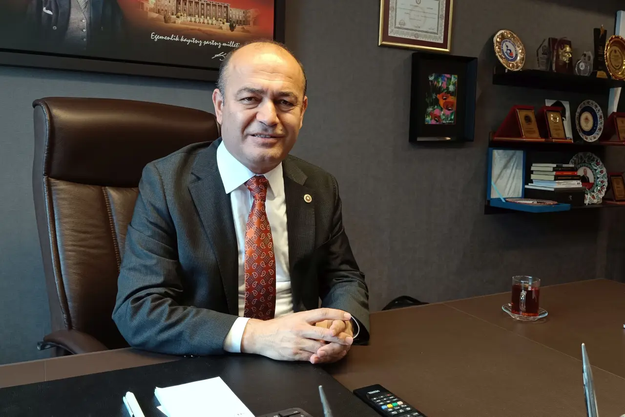 İBB iddianamesinde adı geçiyordu, CHP’li vekile fezleke | Karabat: Somut delil yok iddianamenin hiçbir yerinde