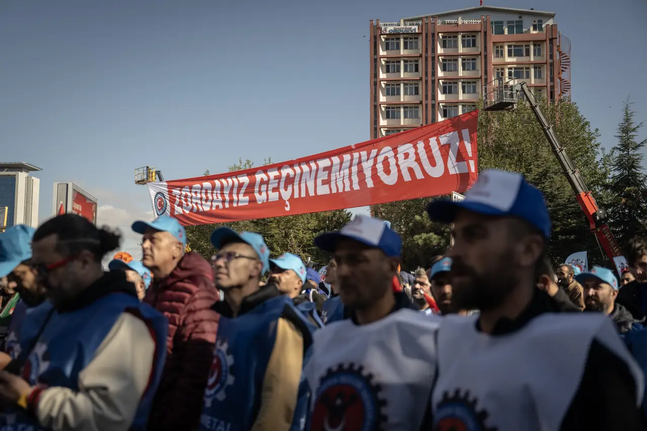 Birikimlerini fonlarda kaybeden işçi ve emekçiler anlatıyor: ‘Havadan 2 milyonu çöpe atmak ister miyim? 10 yıllık birikimimdi’
