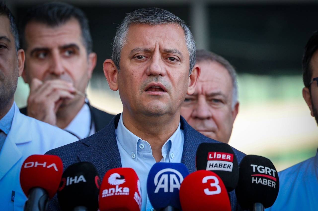 Özgür Özel: YENİ Parti'nin asıl logosu kurultayda resmileşecek
