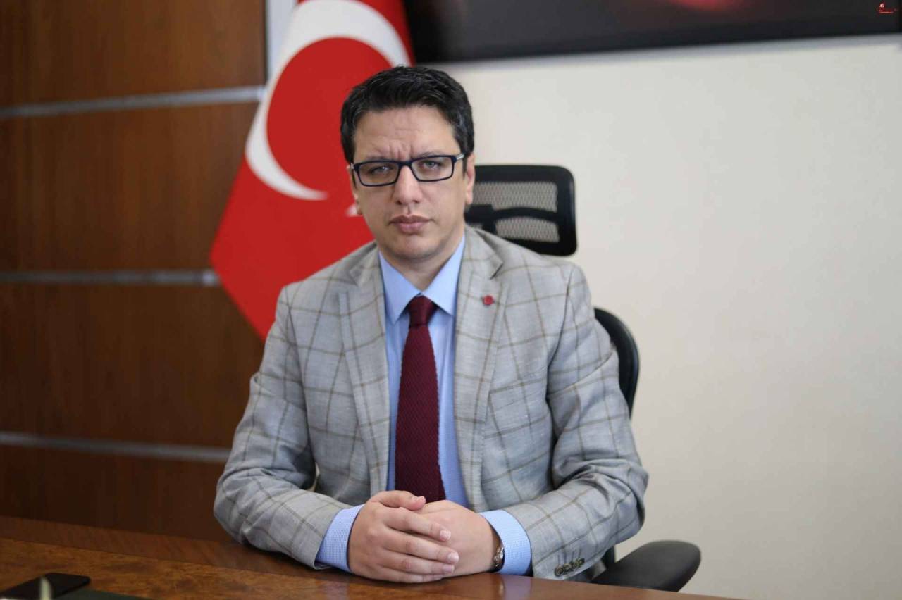 AKP'li Halfeti Belediyesine operasyonda 14 kişi tahliye edildi