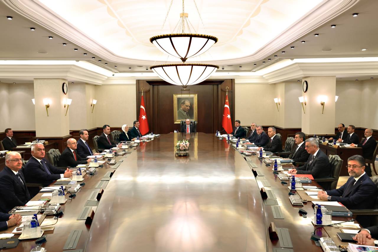 Kabine bugün toplanıyor: Ekonomi ve dış politika gündemin merkezinde