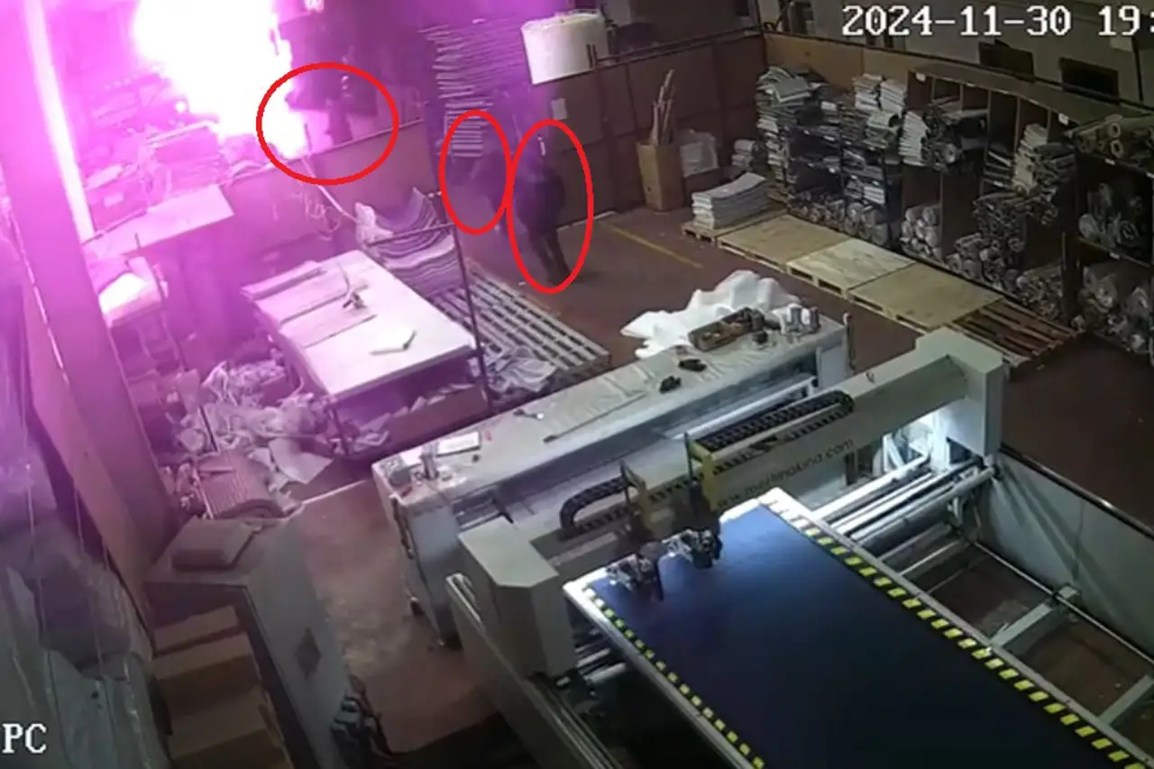 Kayseri'de 3 işçinin öldüğü fabrika yangınına ilişkin davanın duruşması ertelendi