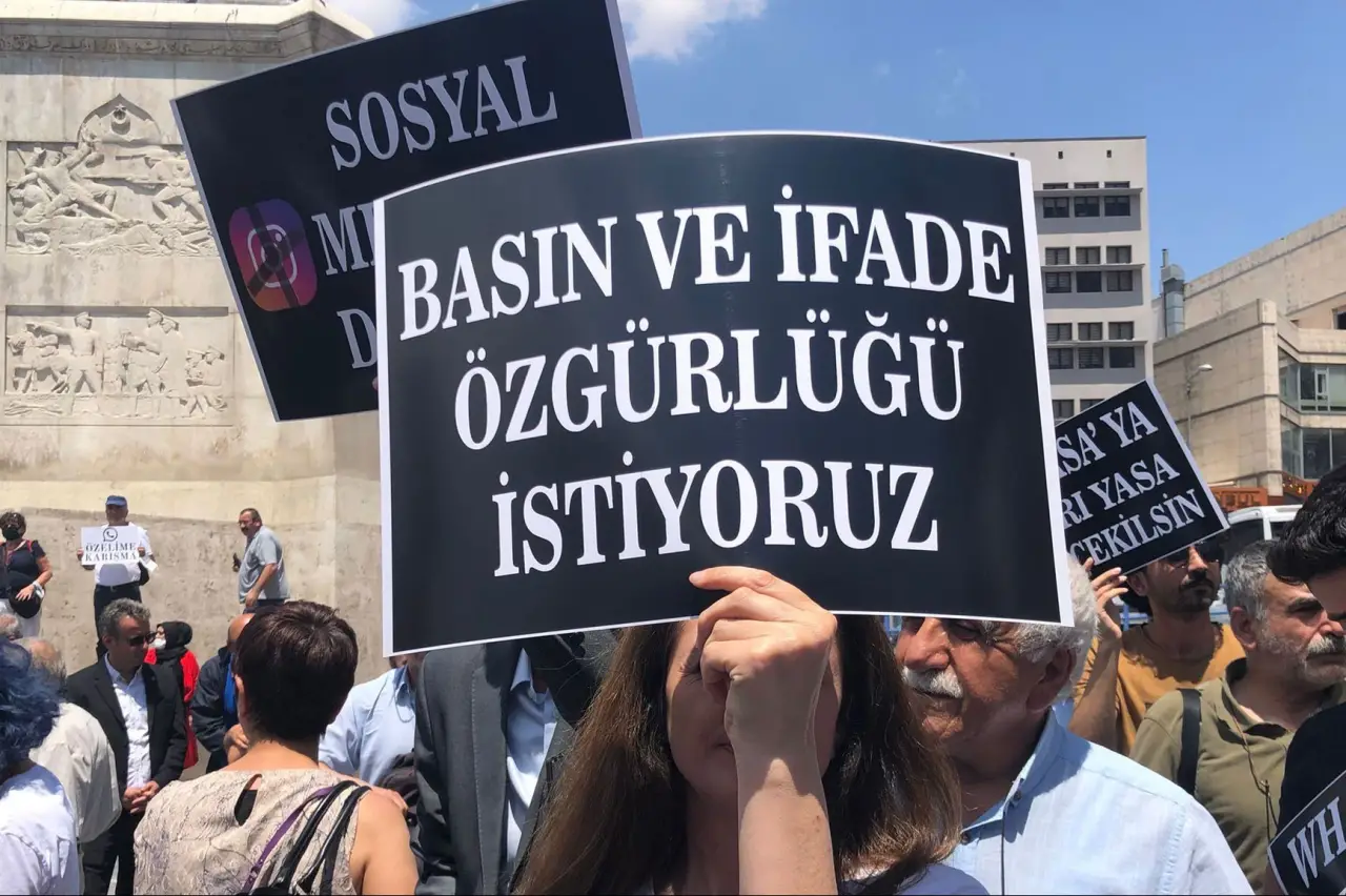 CHP’li Çakırözer Haziran ayı Basın Özgürlüğü Raporu’nu açıkladı: 45 gazeteci yargılandı, 7 gözaltı, 3 tutuklama