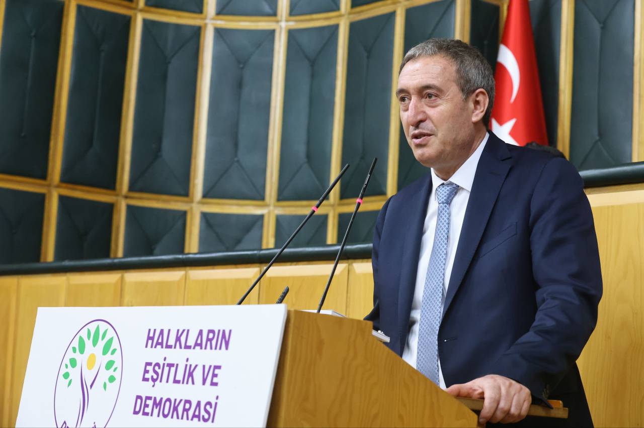 DEM Parti Eş Genel Başkanı Tuncer Bakırhan grup toplantısında konuşuyor