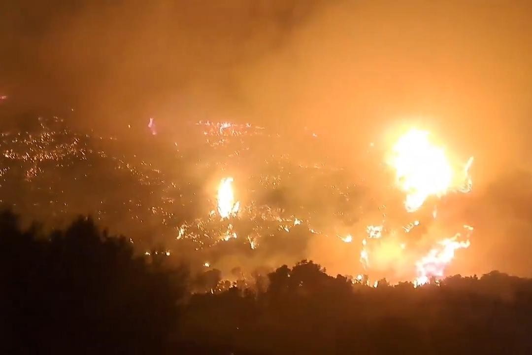 Yunanistan’da iki bölgede orman yangını