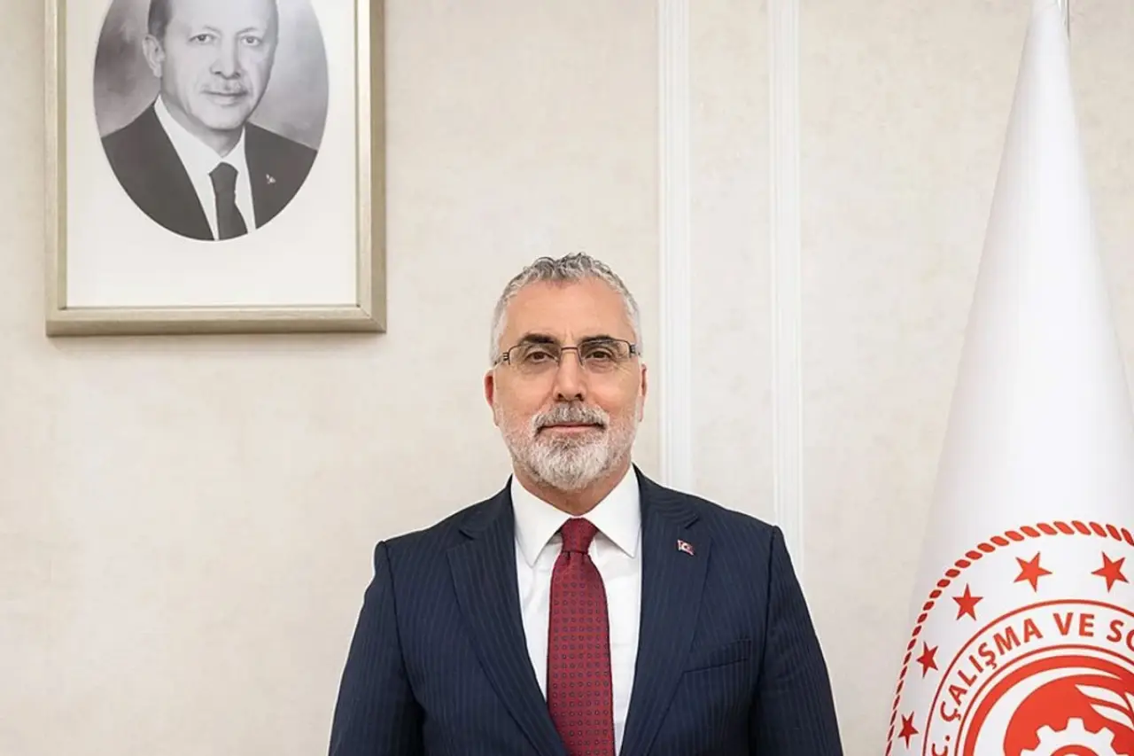 Bakan Işıkhan açıkladı: Esnek çalışma modeli Meclis yolunda