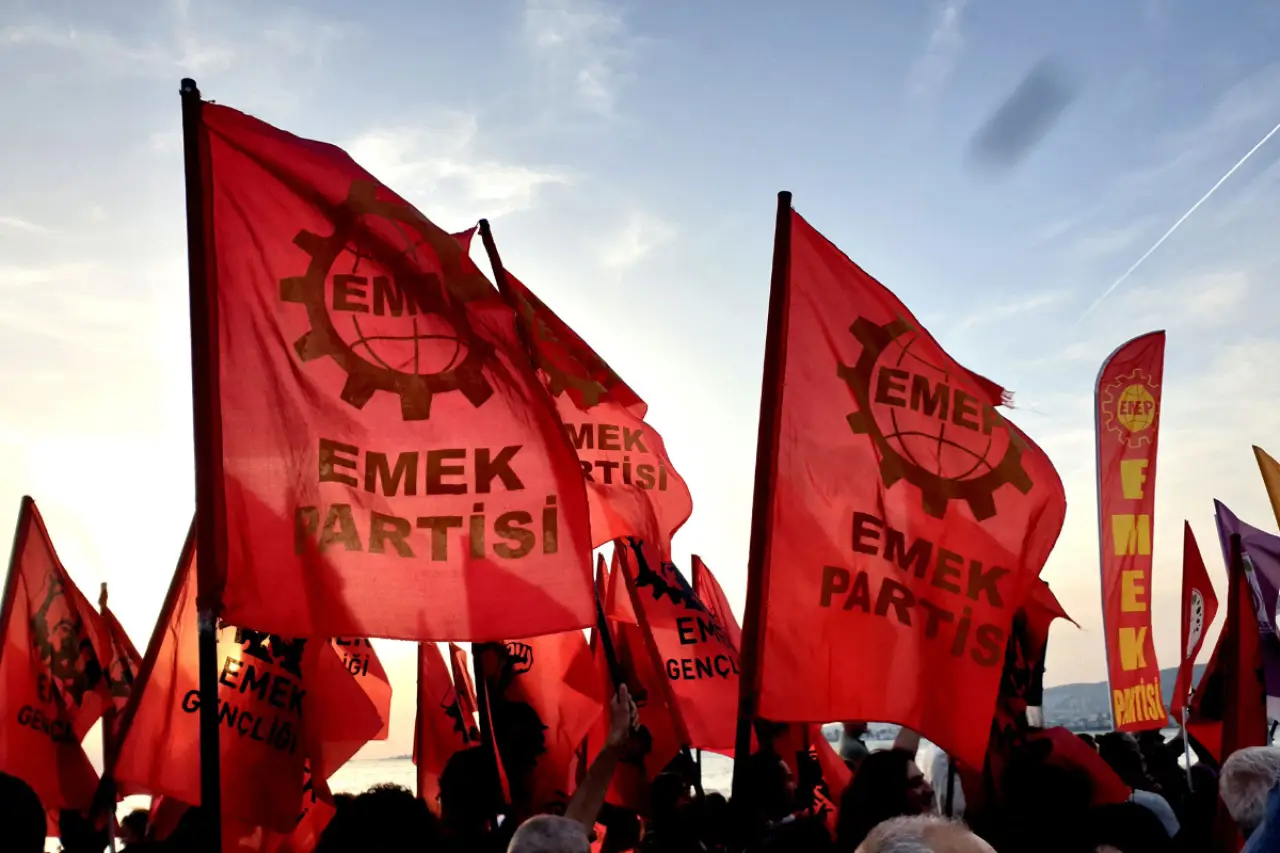 EMEP'ten mutlak butlan kararına tepki: Demokrasi, özgürlük, seçme ve seçilme hakkı için mücadele edelim!