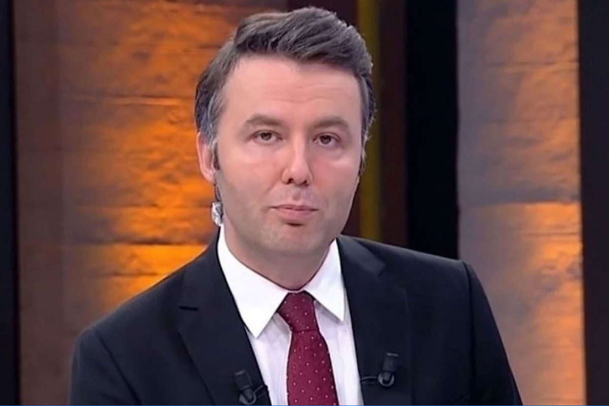 Mehmet Akif Ersoy'dan tahliye vaadiyle para talep eden 1'i avukat, 4 kişi gözaltına alındı