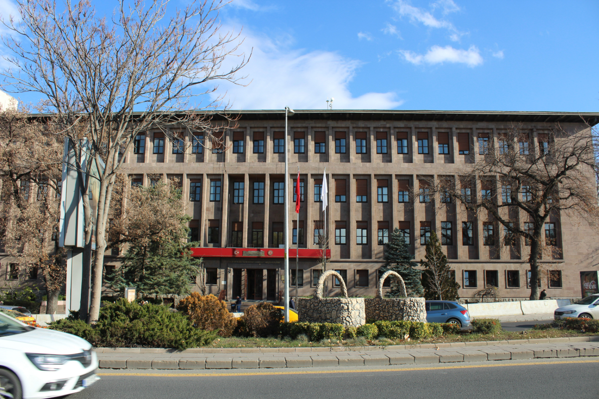 TBMM'deki cinsel istismar davasında karar çıktı: Dört sanığa ceza verildi, biri beraat etti