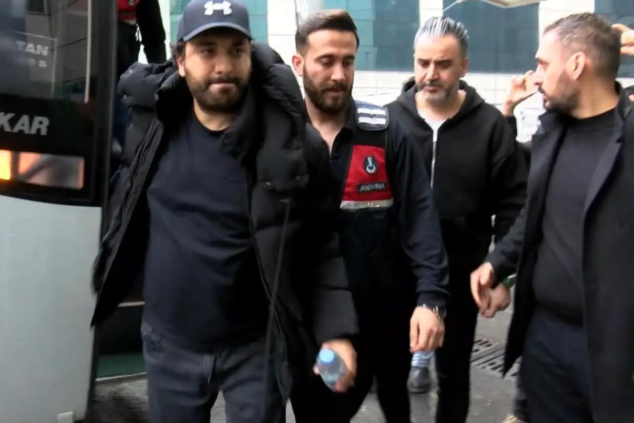 Ünlülere yönelik soruşturma sürüyor: Hasan Can Kaya, Çakal ve Reynmen gözaltına alındı