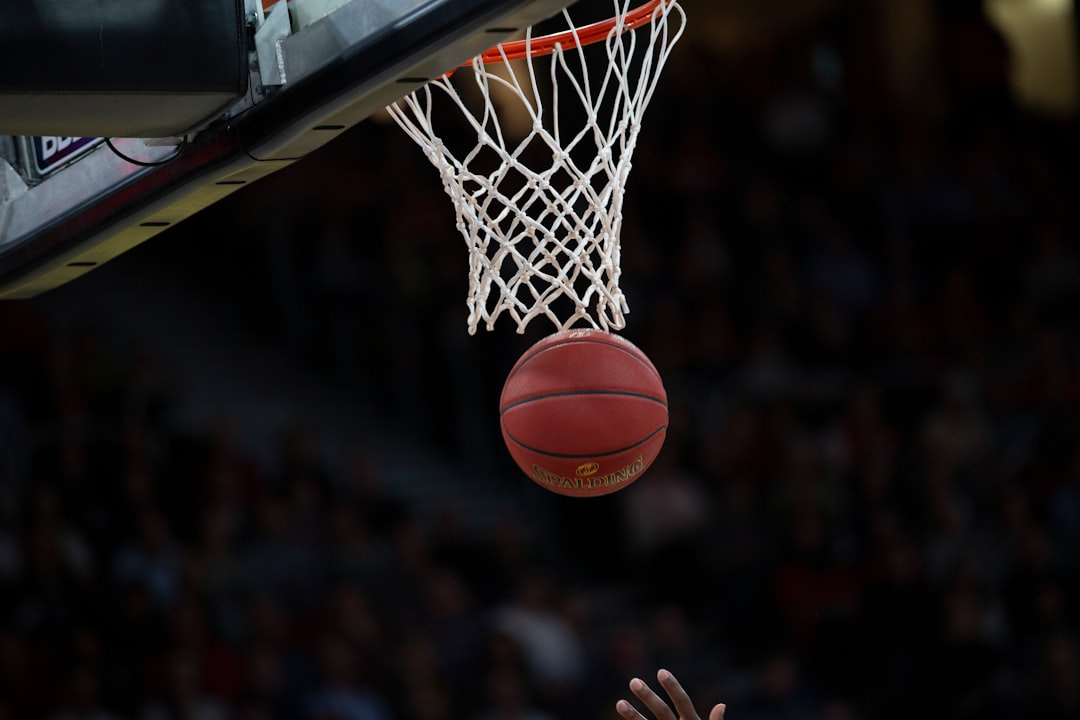 Basketbol Liginde zirve şekillenecek: Fenerbahçe–Bahçeşehir Koleji maçı lideri belirleyecek