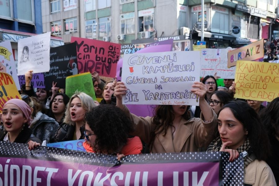 Ses çıkarmaktan başka çare yok!