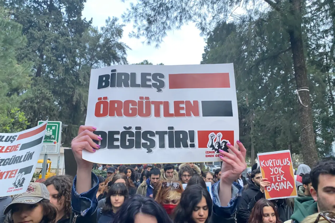 Liseliler için başka bir yol mümkün: Umutsuzluğa değil, mücadeleye!